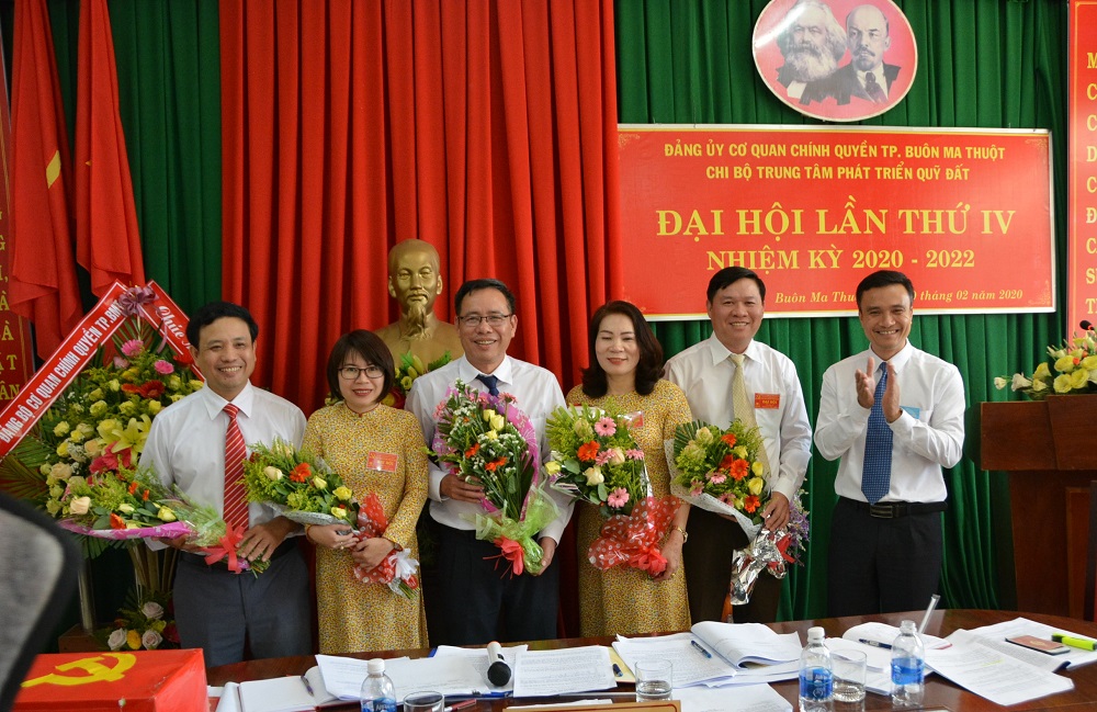 Đại hội Chi bộ Trung tâm Phát triển quỹ đất thành phố Buôn Ma Thuột nhiệm kỳ 2020 - 2022