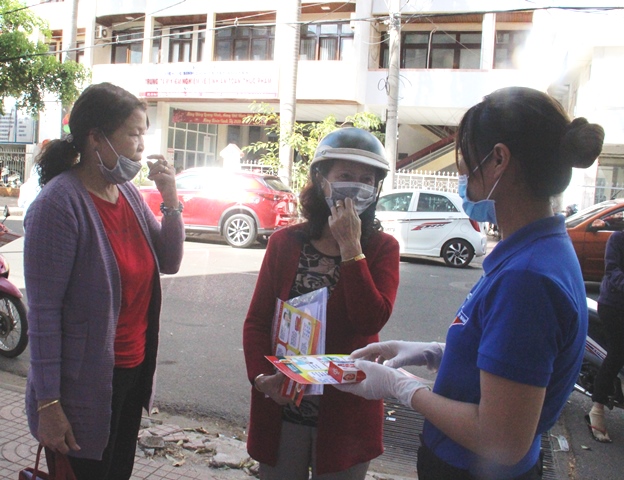 Bộ Y tế công bố 30 đơn vị đủ năng lực xét nghiệm Covid-19