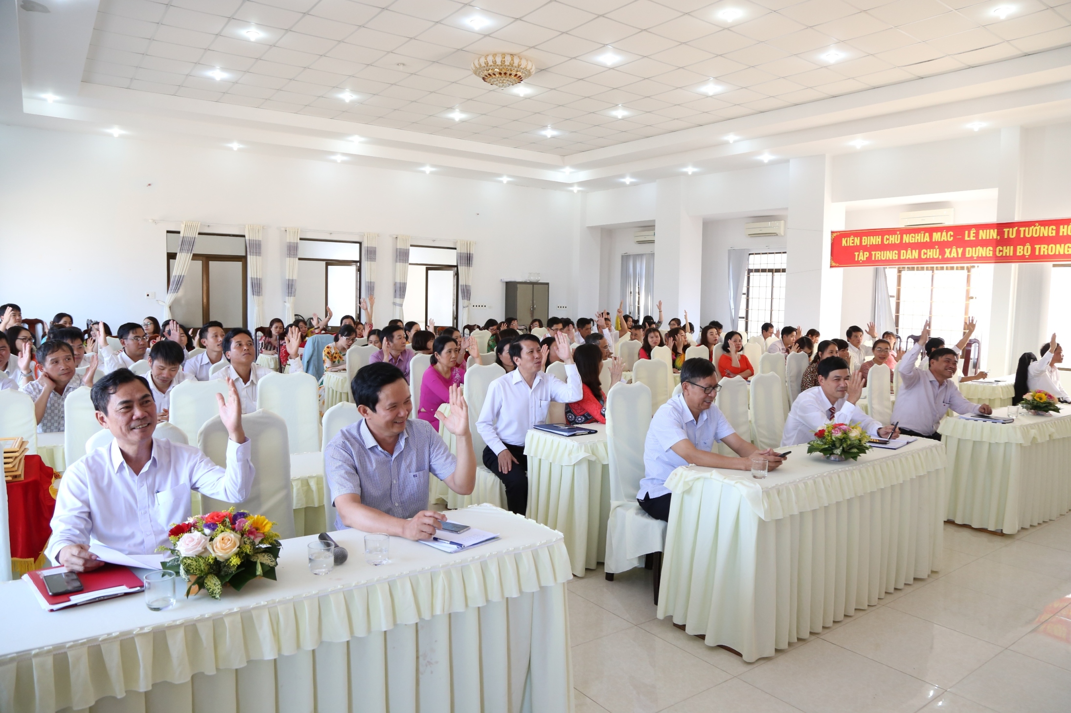 Hội nghị cán bộ viên chức Trung tâm Kiểm soát bệnh tật Đắk Lắk