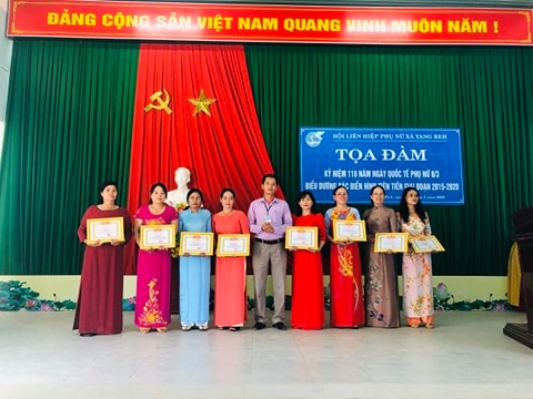 Hội nghị biểu dương gương phụ nữ điển hình tiên tiến và kỷ niệm Ngày Quốc tế Phụ nữ 8/3