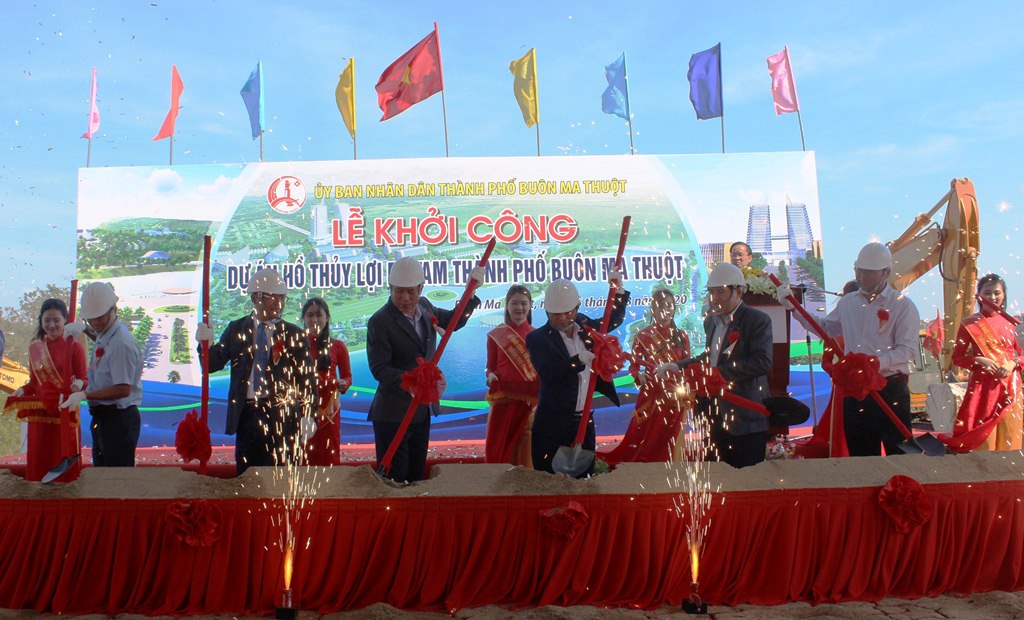 Lễ khởi công xây dựng Dự án Hồ thủy lợi Ea Tam