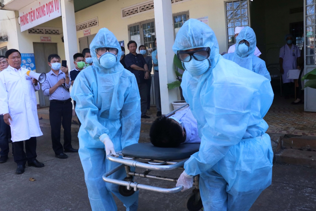 Thủ tướng chỉ thị sẵn sàng phương án cách ly trên diện rộng để phòng COVID-19