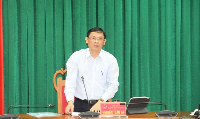 Reviewing the Project “Improving productivity and quality of products and goods of small and medium-sized enterprises in Dak Lak province in the period of 2014-2020”