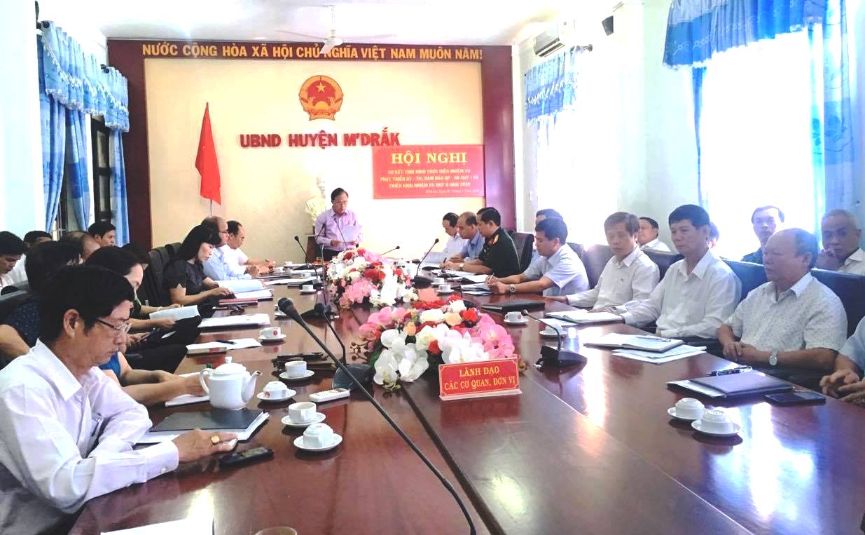 UBND huyện M’Đrắk sơ kết công tác quý I năm 2020