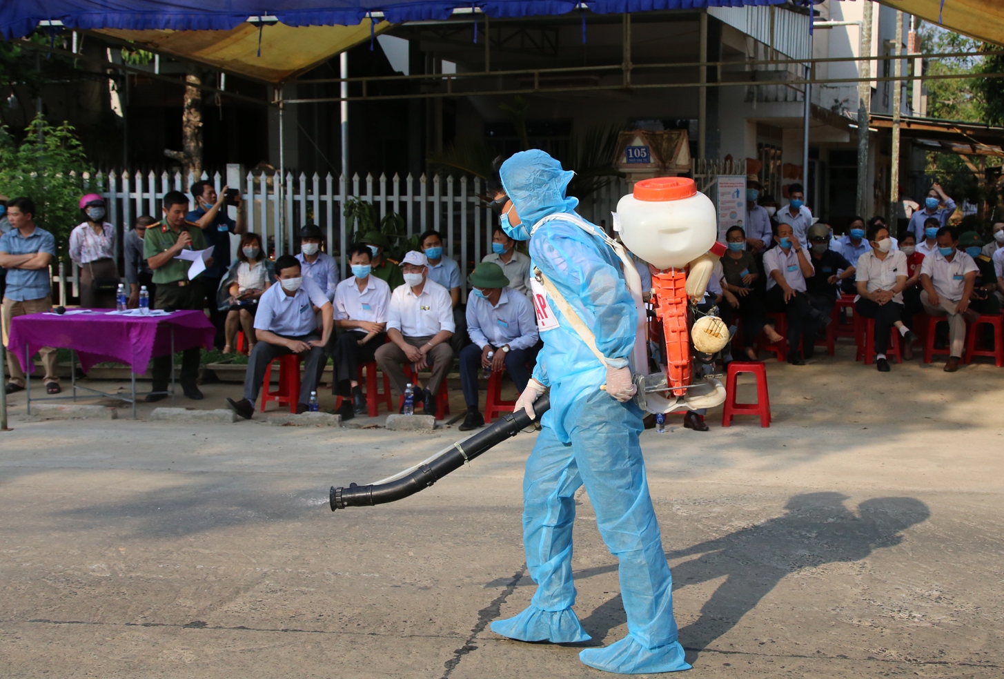 Huyện Ea Kar diễn tập phòng chống dịch Covid-19