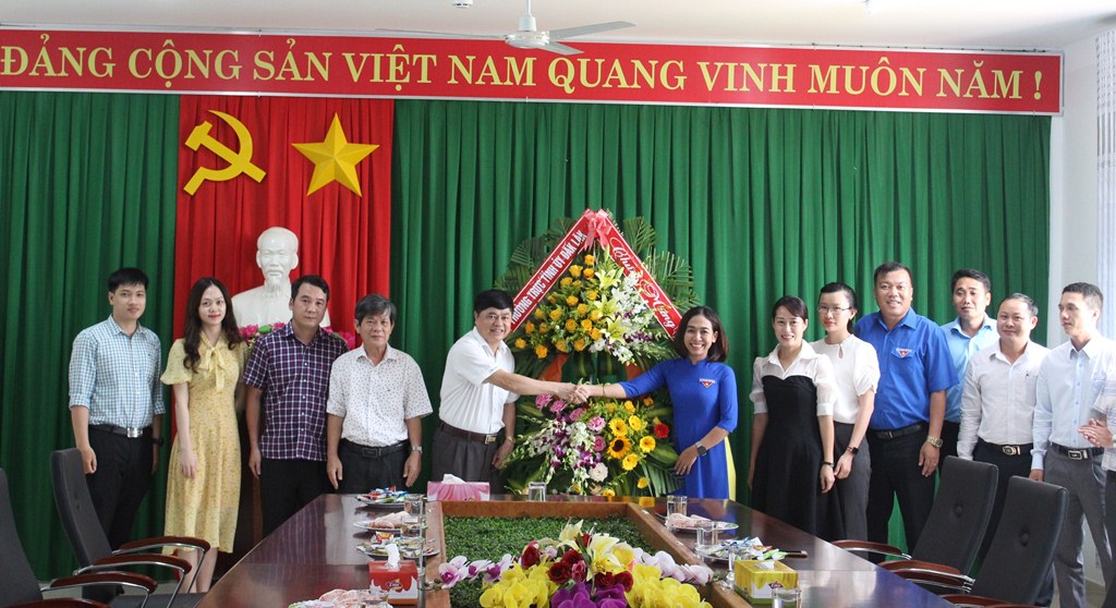 Phó Bí thư Thường trực Tỉnh ủy Phạm Minh Tấn thăm và chúc mừng Tỉnh đoàn Đắk Lắk nhân ngày 26/3