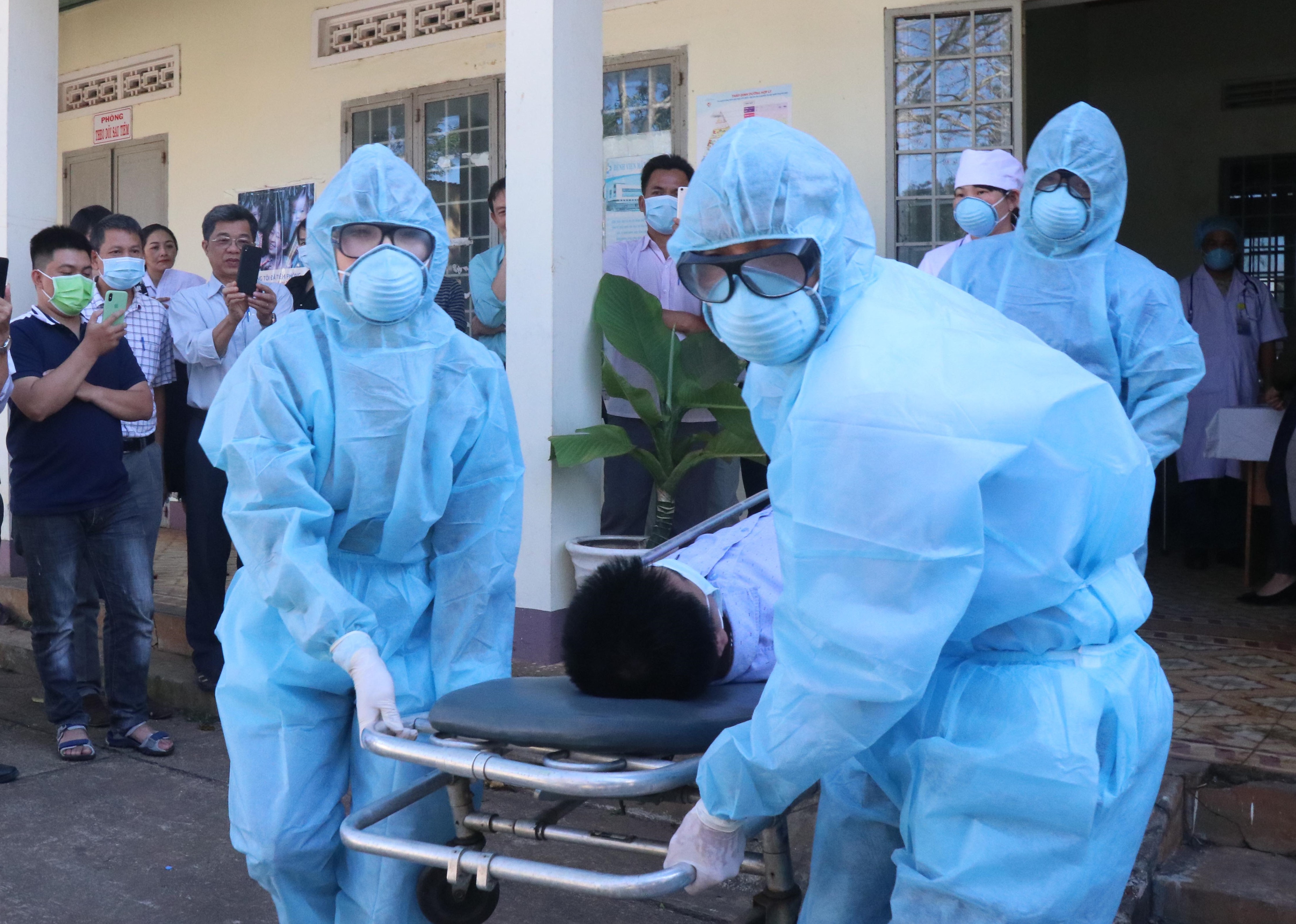 Tạm dừng mọi hoạt động tập trung trên 20 người để phòng chống dịch Covid-19