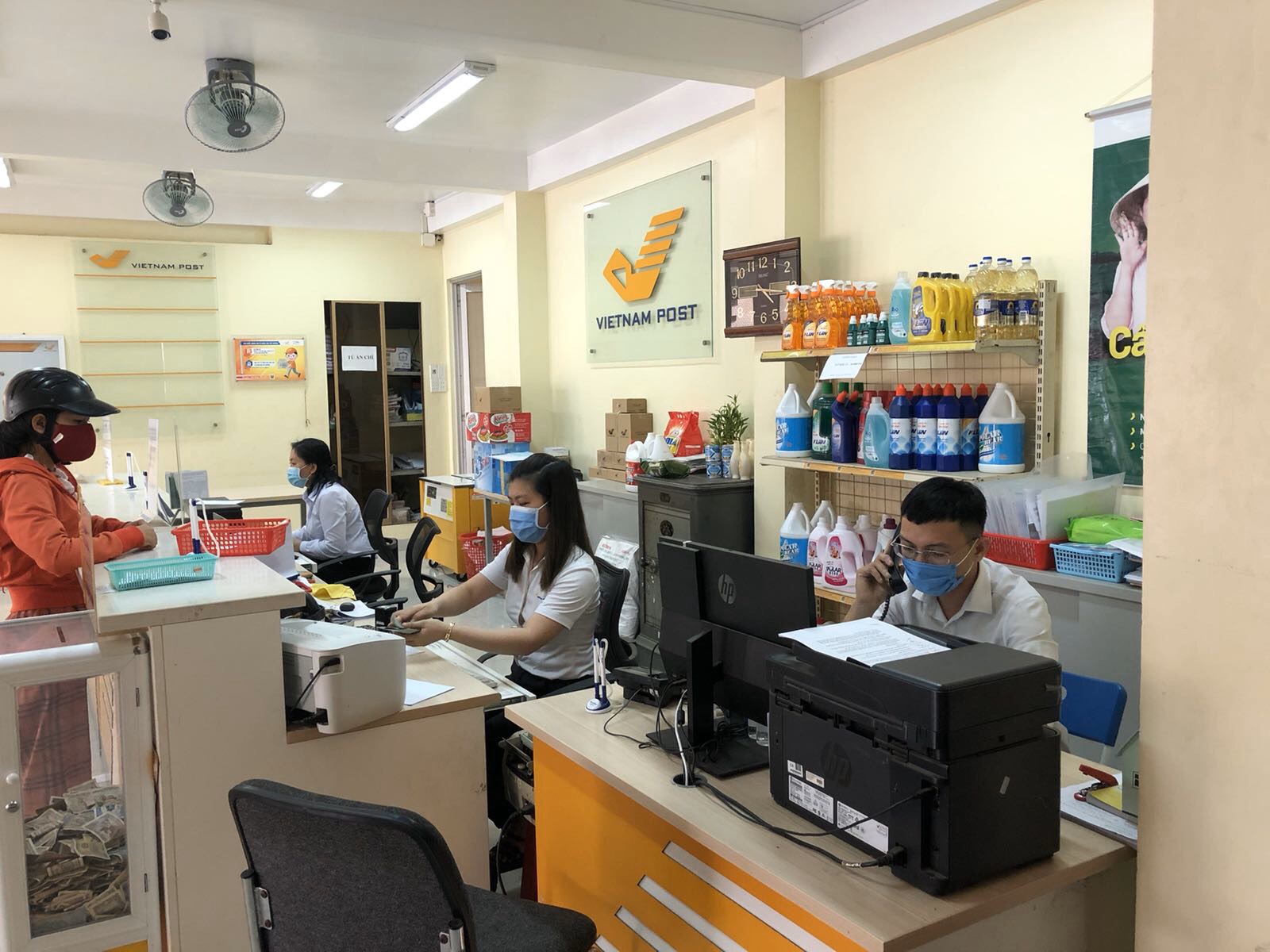 Đảm bảo chi trả đầy đủ, kịp thời, an toàn cho người hưởng lương hưu, trợ cấp BHXH trong thời gian phòng, chống dịch Covid-19