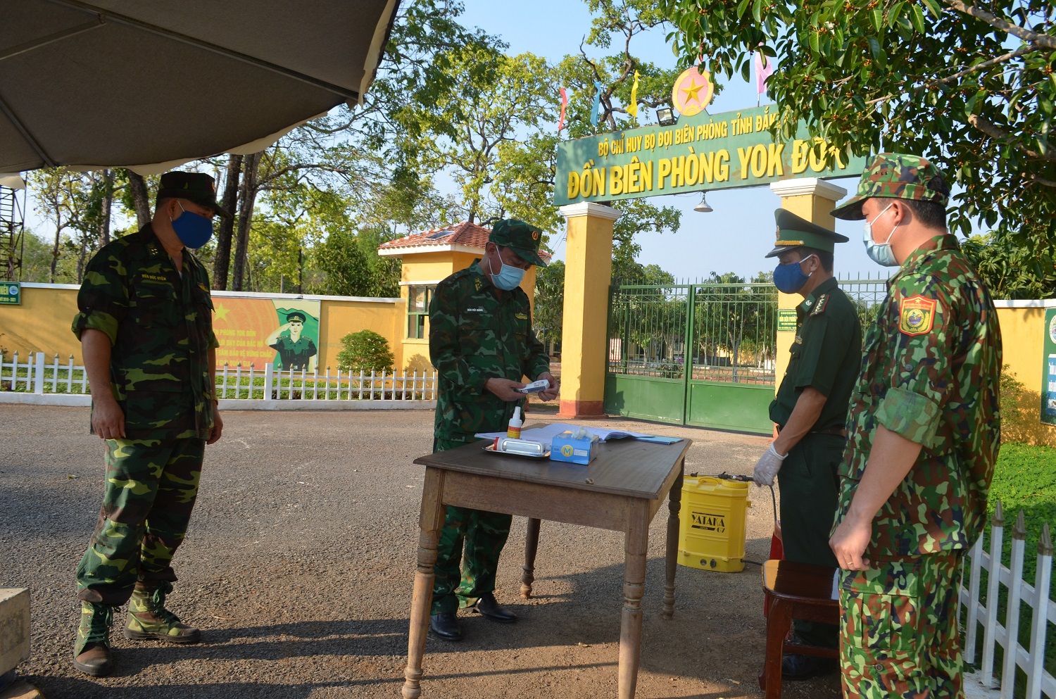 Kiểm tra công tác phòng, chống dịch Covid-19 ở khu vực biên giới