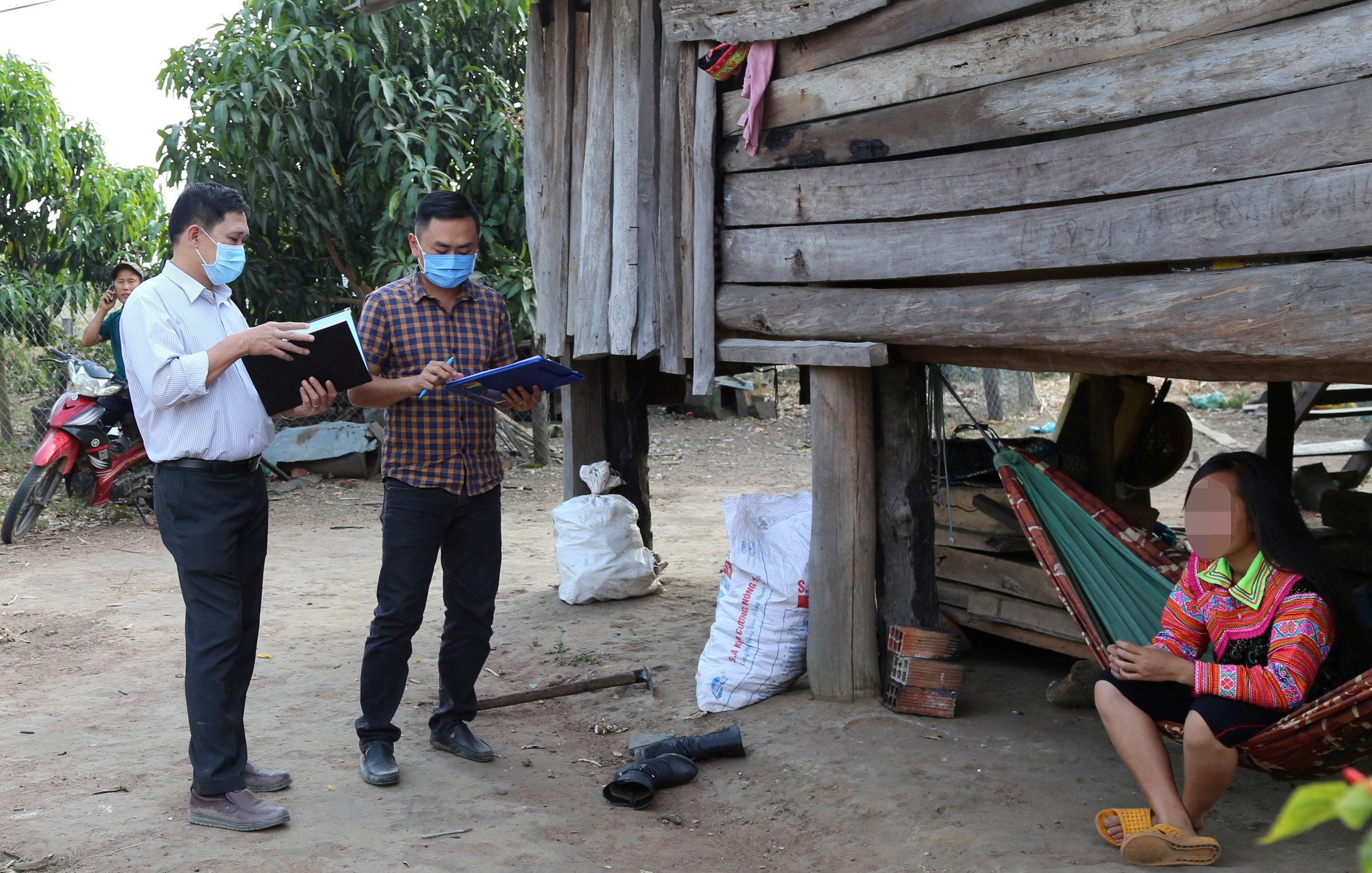 Những chiến sĩ hệ dự phòng trên mặt trận chống dịch Covid-19