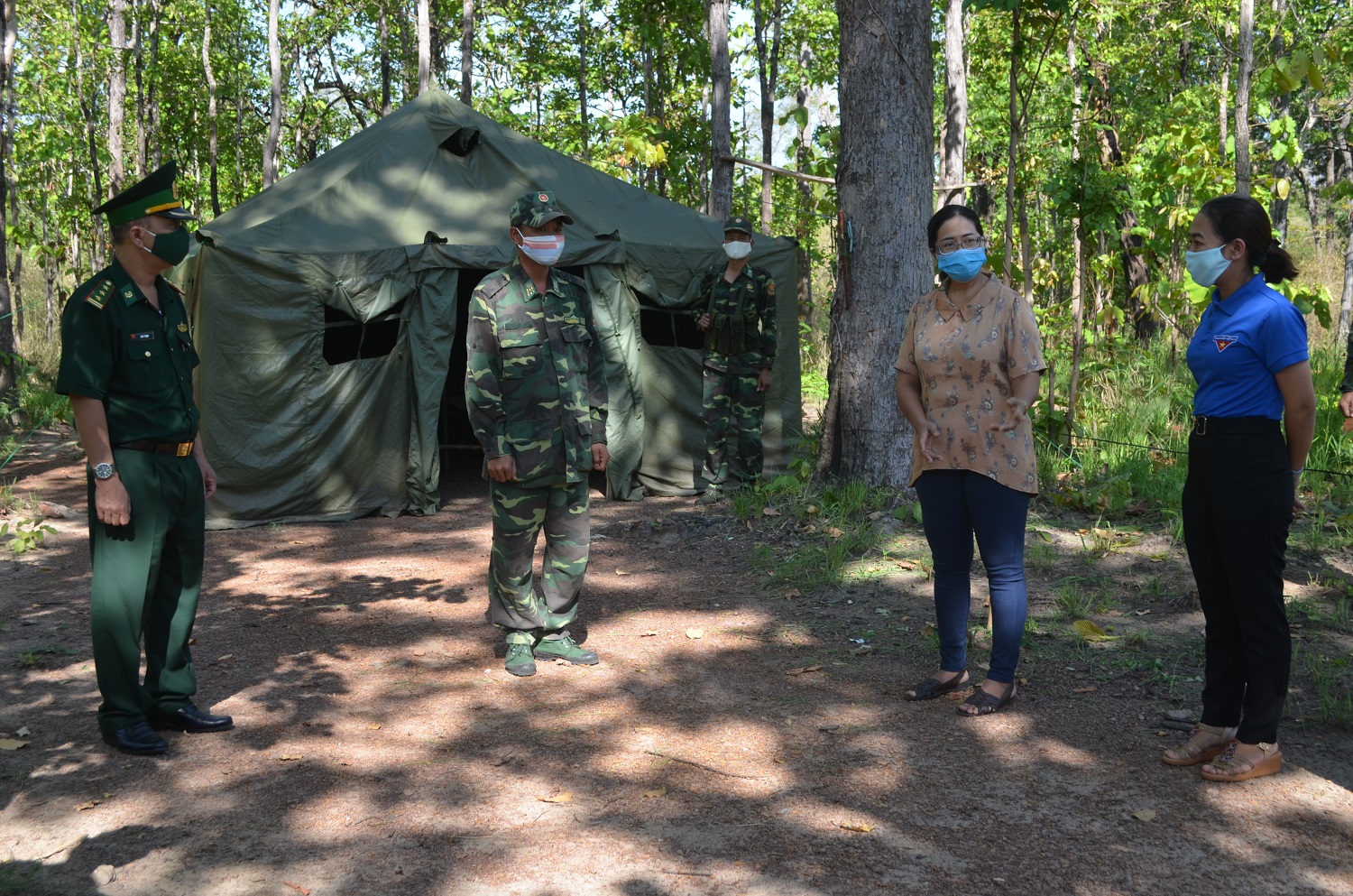 Ủy ban Mặt trận Tổ quốc Việt Nam tỉnh Đắk Lắk thăm và động viên cán bộ, chiến sĩ trên biên giới