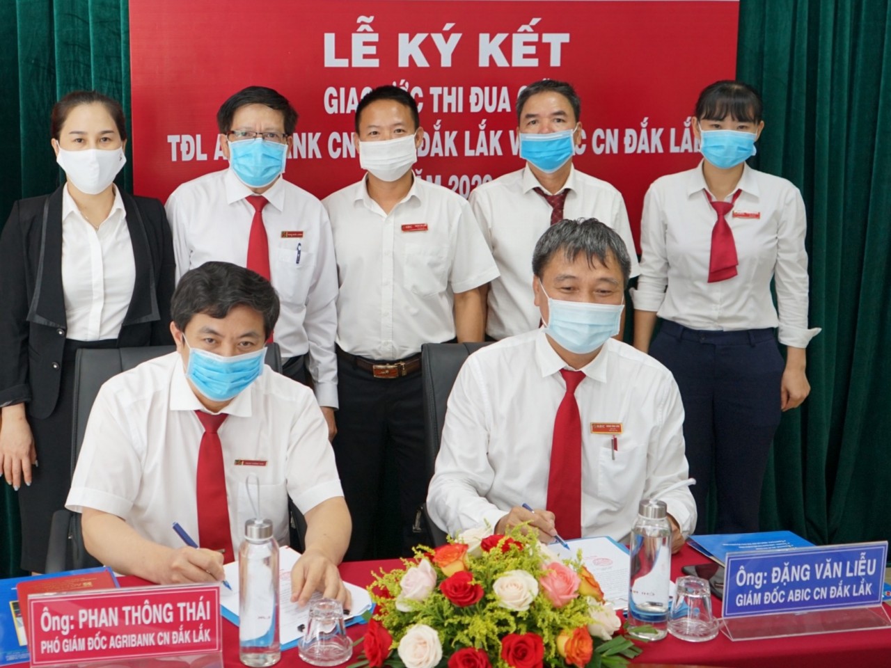 Agribank Đắk Lắk và ABIC Đắk Lắk ký giao ước thi đua năm 2020