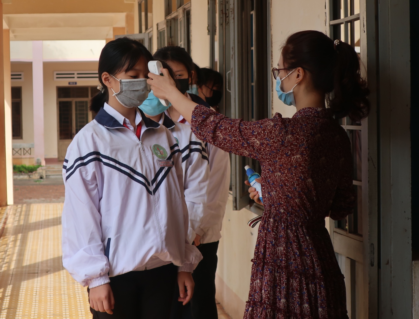 Trẻ mầm non, học sinh tiểu học, khối lớp 6, 7, 8 THCS đi học trở lại từ ngày 04/5/2020