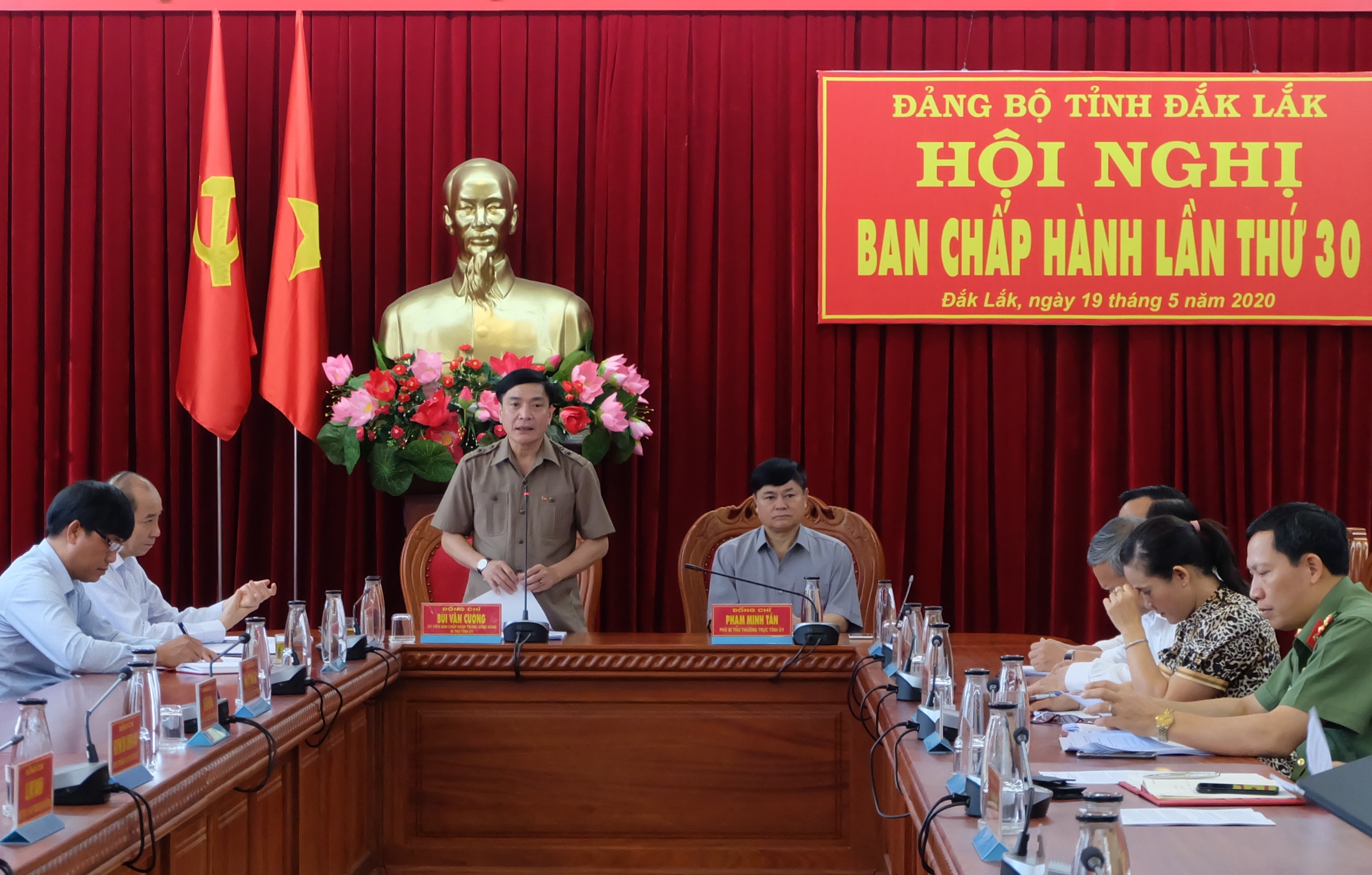 Hội nghị Ban Chấp hành Đảng bộ tỉnh lần thứ 30