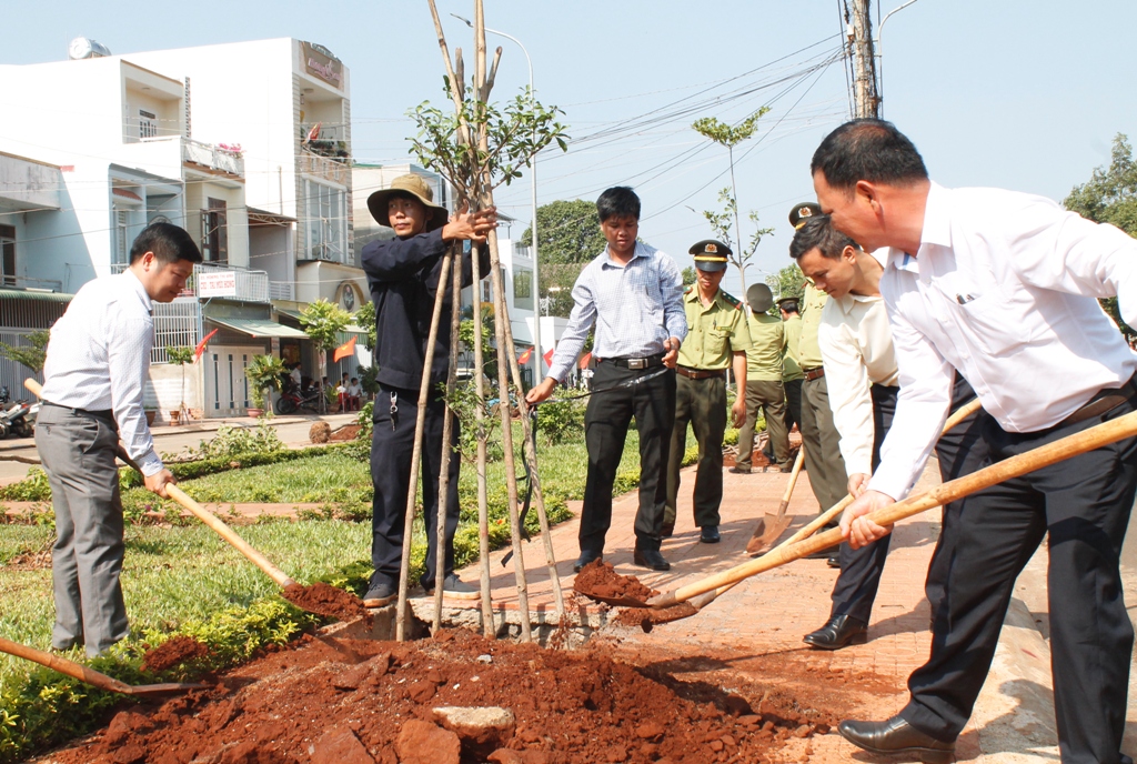 Phát động “Tết trồng cây đời đời nhớ ơn Bác Hồ” năm 2020