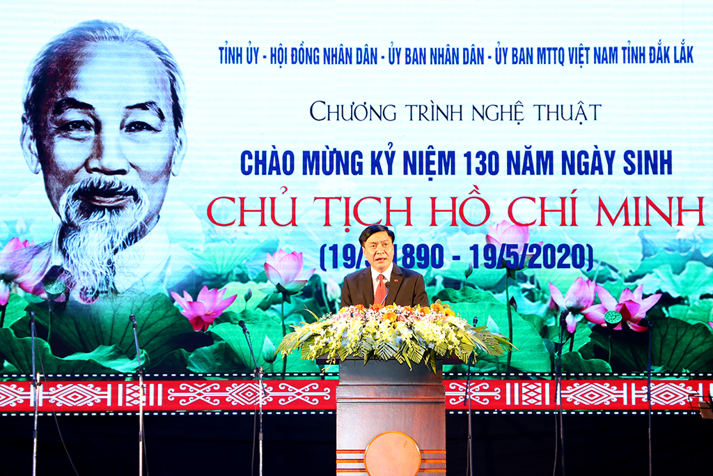 Chương trình nghệ thuật chào mừng kỷ niệm 130 năm Ngày sinh Chủ tịch Hồ Chí Minh