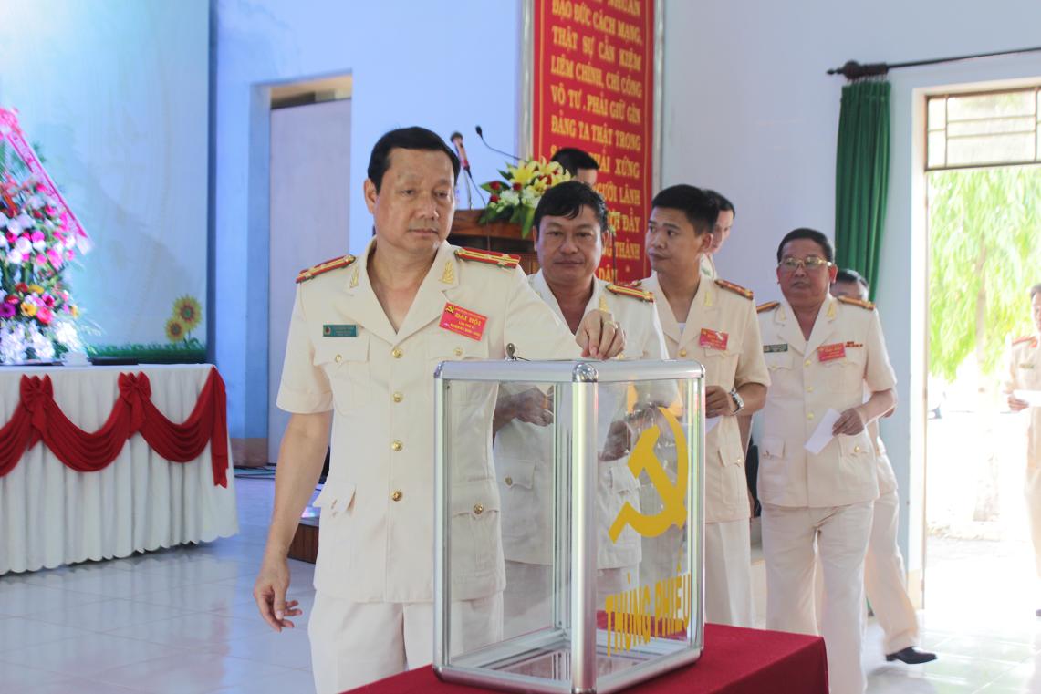 Đảng bộ Công an huyện Buôn Đôn tổ chức thành công Đại hội lần thứ VI, nhiệm kỳ 2020 - 2025