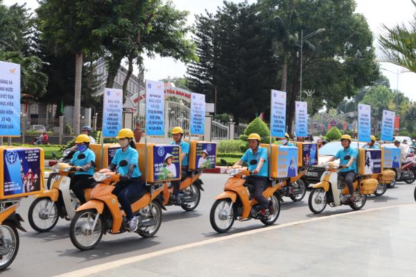 Toàn quốc vận động được 24.704 người tham gia BHXH tự nguyện trong ngày Lễ ra quân