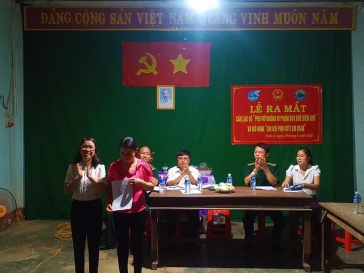 Ra mắt Câu lạc bộ “Phụ nữ không vi phạm quy chế biên giới”