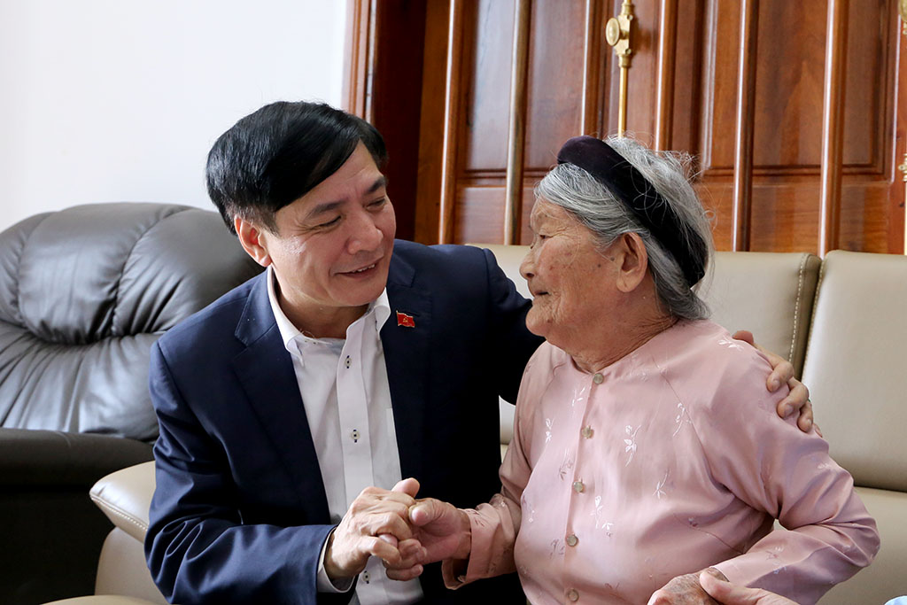 Đắk Lắk từng bước cải thiện, nâng cao mức sống người có công