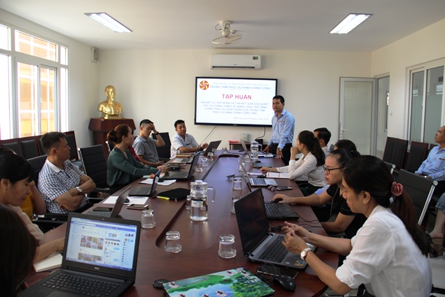 Tập huấn nghiệp vụ tiếp nhận và trả kết quả giải quyết thủ tục hành chính