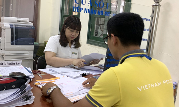 Cả nước có gần 8 triệu hồ sơ TTHC được tiếp nhận và trả qua Bưu điện