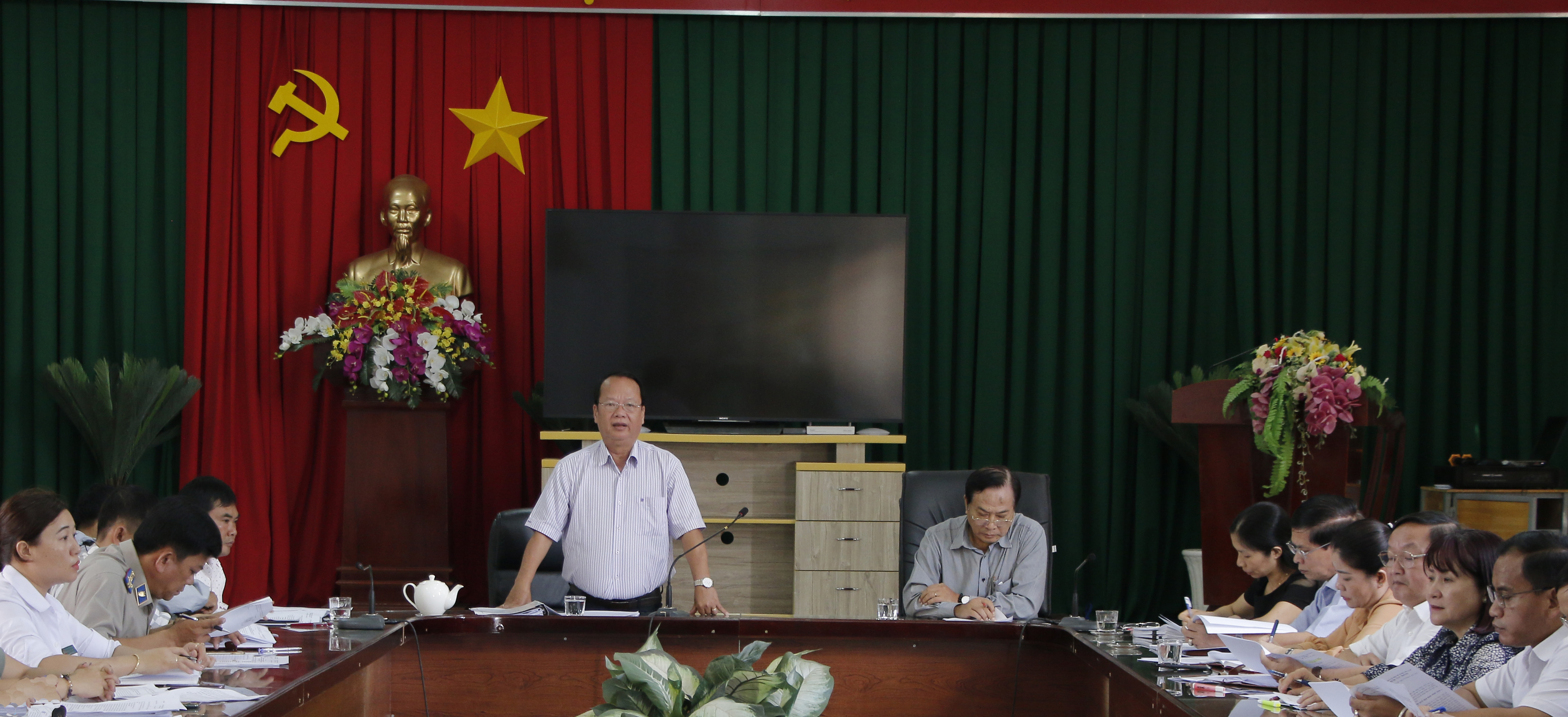 Ban Pháp chế HĐND tỉnh giám sát tại UBND huyện Krông Búk