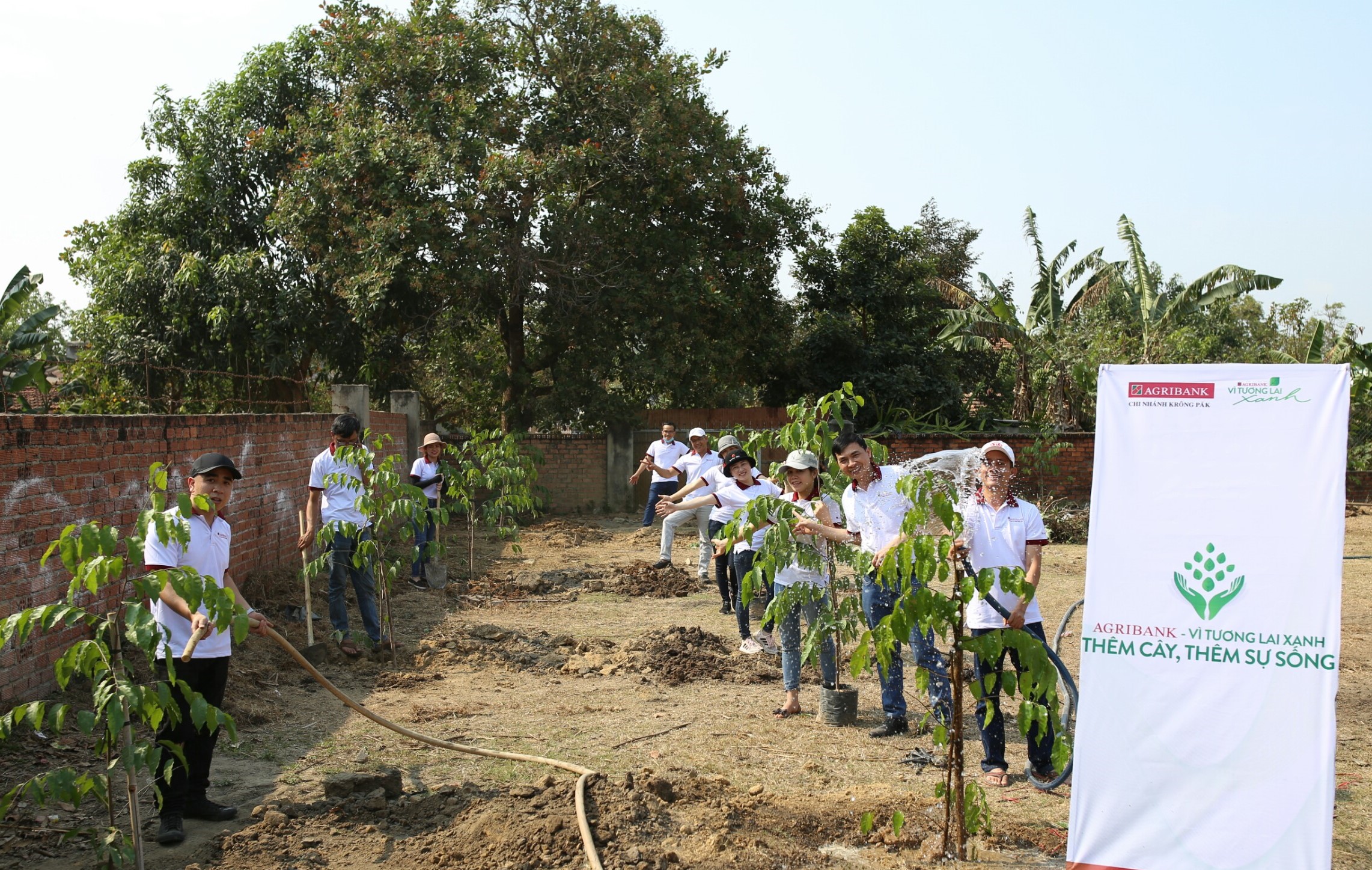 “Agribank - Vì tương lai xanh”