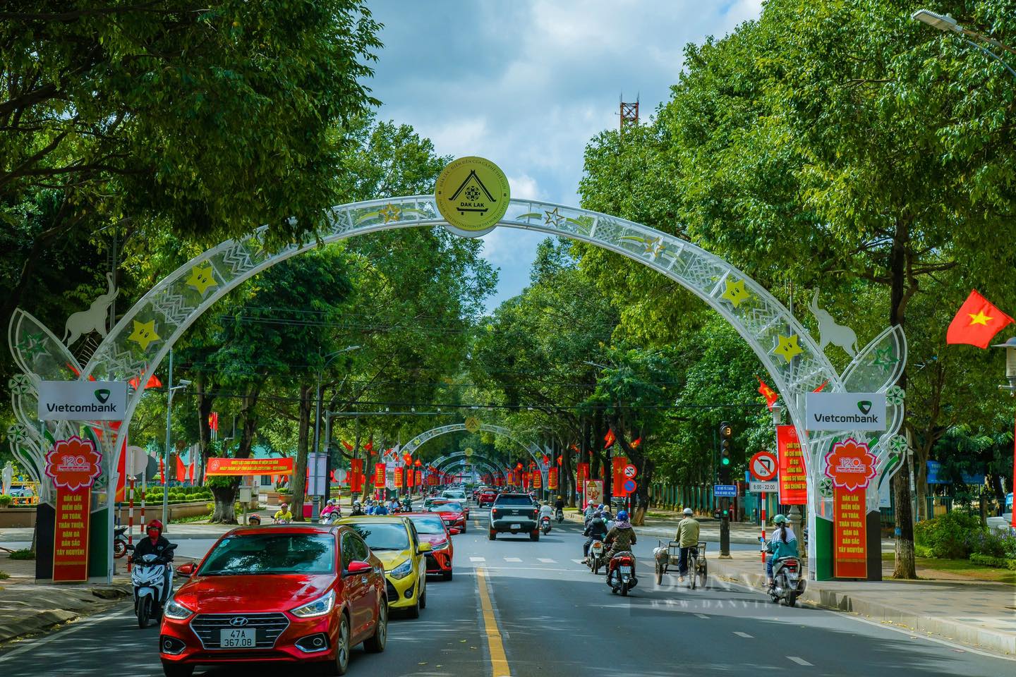 Chào đón kỷ niệm 120 năm Đắk Lắk